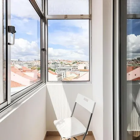 Sunny Flat View By Homing דירה *