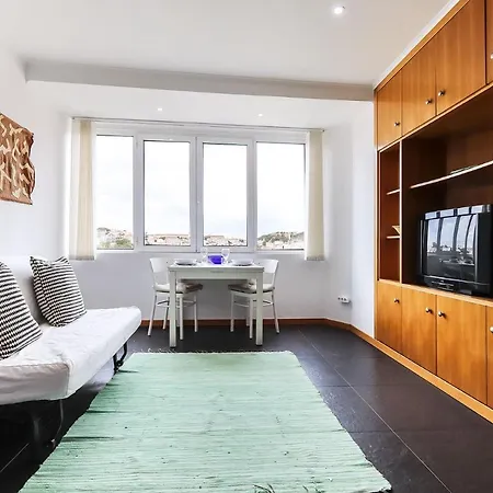 Sunny Flat View By Homing Lisbon